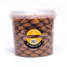 Galaxy Bucket 150Pcs Ginger Cookies